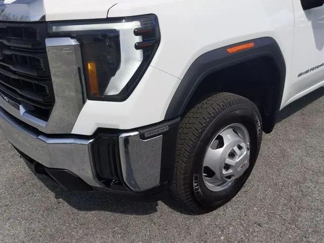 2025 GMC Sierra 3500HD Pro