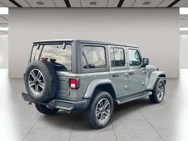2023 Jeep Wrangler 4-Door Sahara