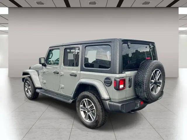 2023 Jeep Wrangler 4-Door Sahara