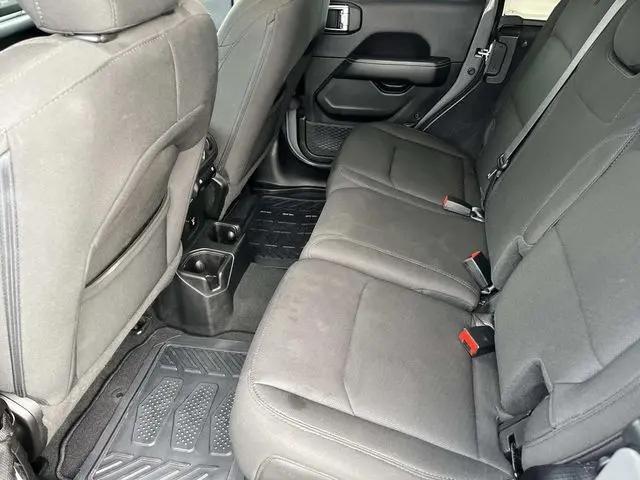 2023 Jeep Wrangler 4-Door Sahara