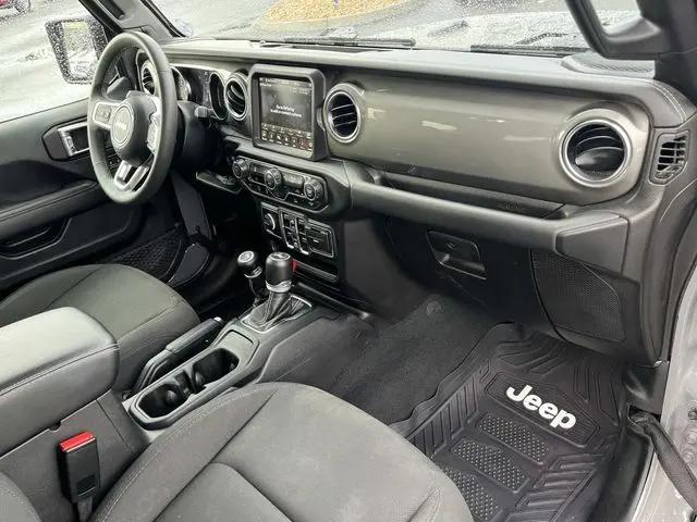 2023 Jeep Wrangler 4-Door Sahara