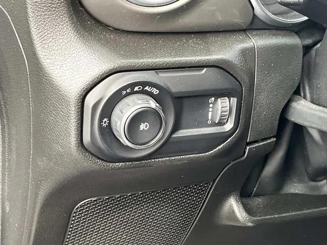 2023 Jeep Wrangler 4-Door Sahara