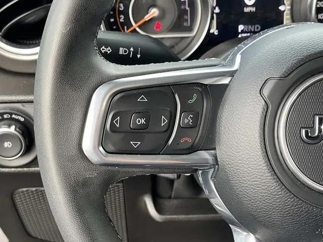 2023 Jeep Wrangler 4-Door Sahara