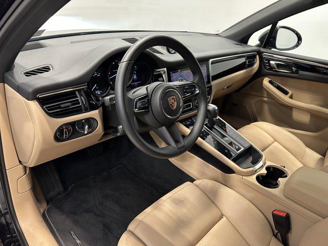 2024 Porsche Macan Base PDK
