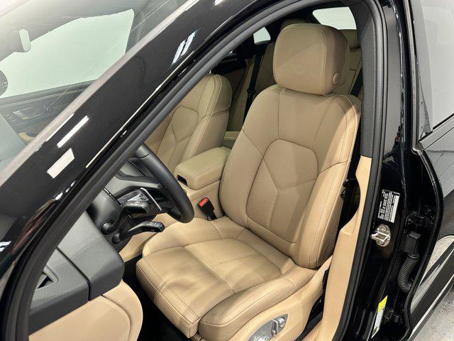 2024 Porsche Macan Base PDK