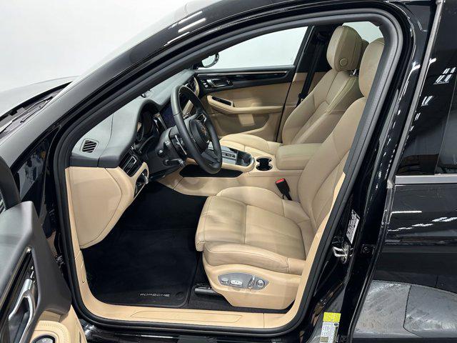 2024 Porsche Macan Base PDK