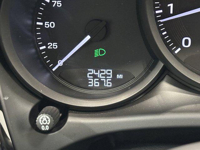 2024 Porsche Macan Base PDK