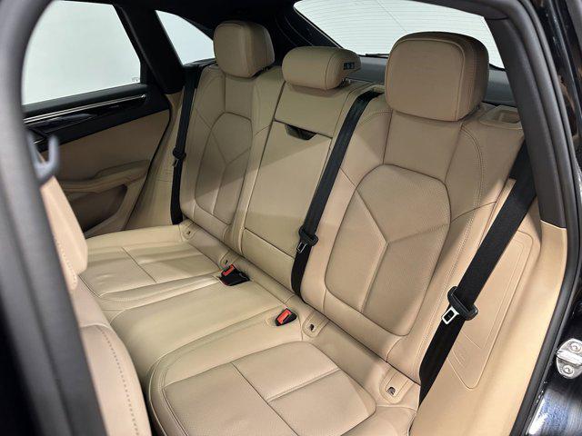 2024 Porsche Macan Base PDK
