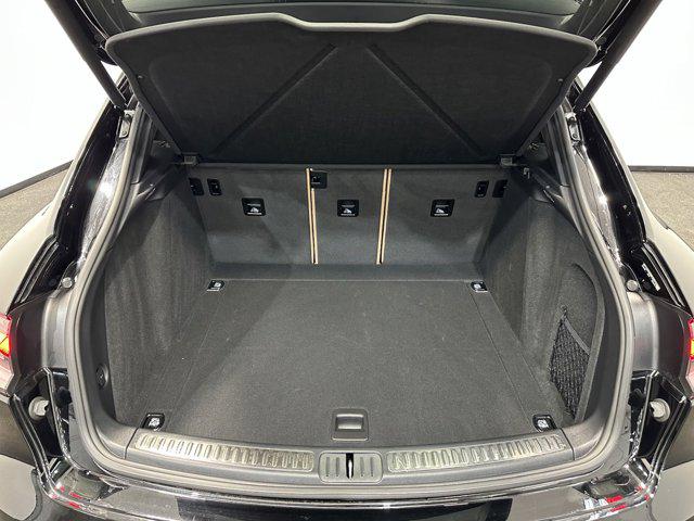 2024 Porsche Macan Base PDK