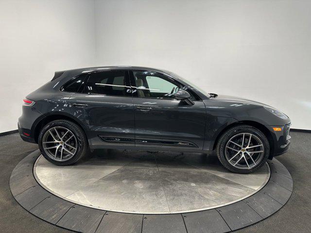 2025 Porsche Macan Macan