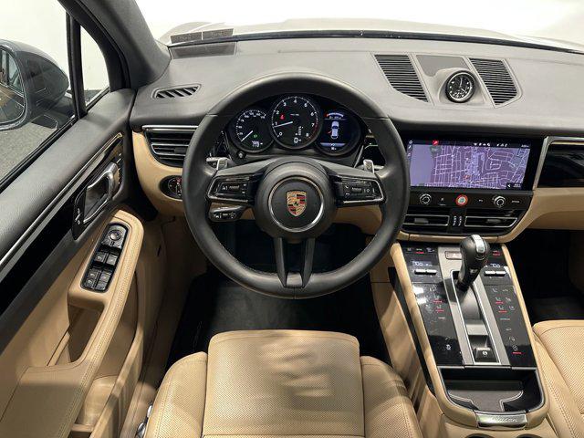 2025 Porsche Macan Macan
