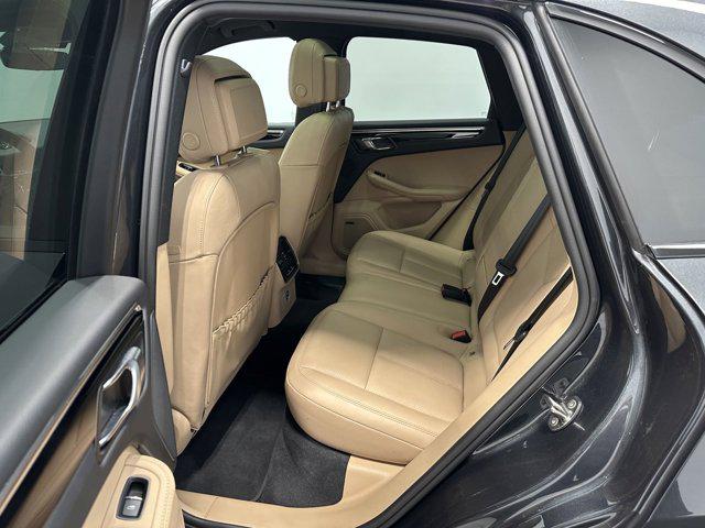 2025 Porsche Macan Macan