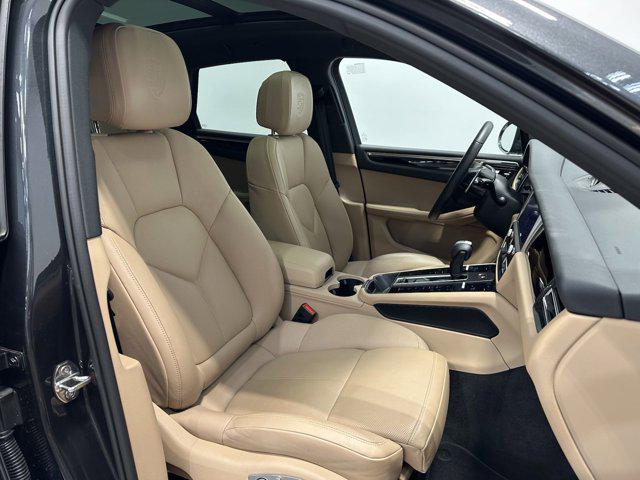 2025 Porsche Macan Macan