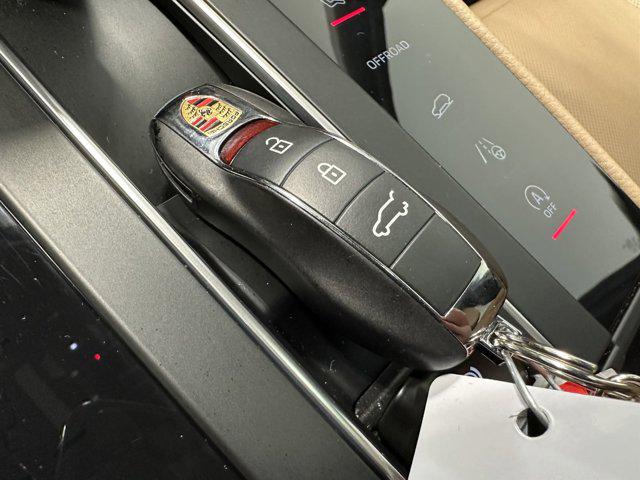 2025 Porsche Macan Macan