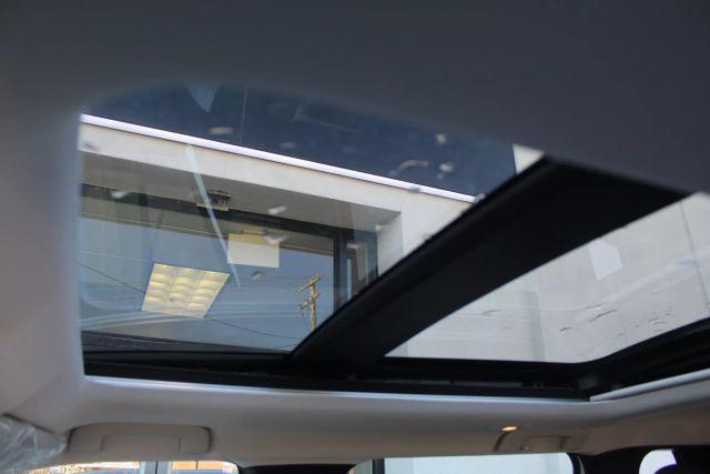 2025 Mitsubishi Outlander PHEV SE S-AWC