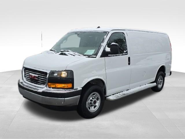 2022 GMC Savana Cargo