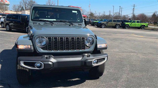2025 Jeep Gladiator GLADIATOR SPORT S 4X4
