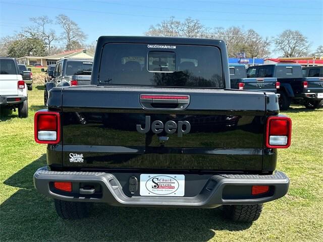 2025 Jeep Gladiator GLADIATOR NIGHTHAWK 4X4 2025 Jeep Gladiator GLADIATOR NIGHTHAWK 4X4