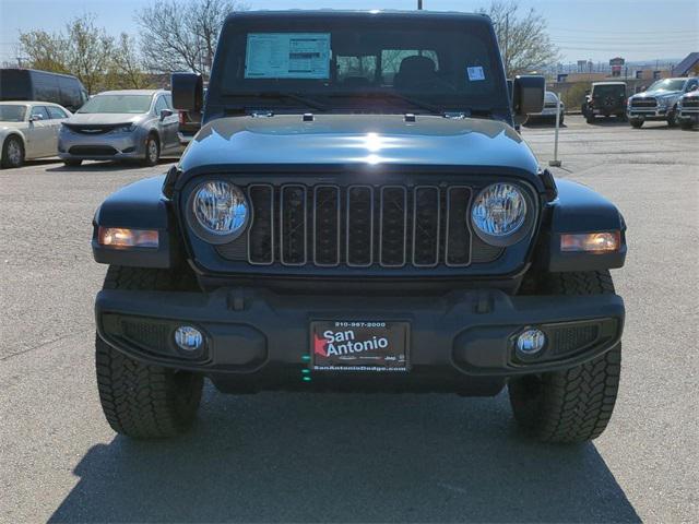 2025 Jeep Gladiator GLADIATOR NIGHTHAWK 4X4