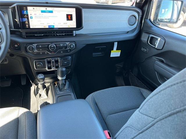 2025 Jeep Gladiator GLADIATOR NIGHTHAWK 4X4