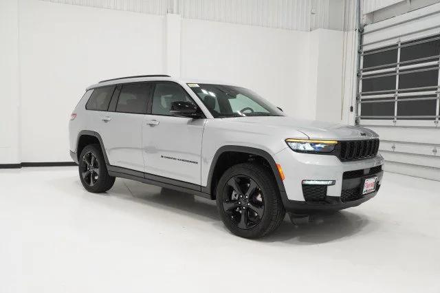 2025 Jeep Grand Cherokee GRAND CHEROKEE L LIMITED 4X2