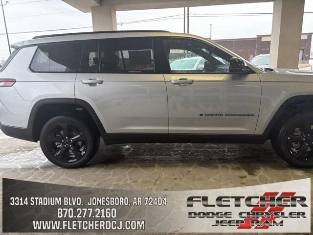 2025 Jeep Grand Cherokee GRAND CHEROKEE L ALTITUDE 4X4