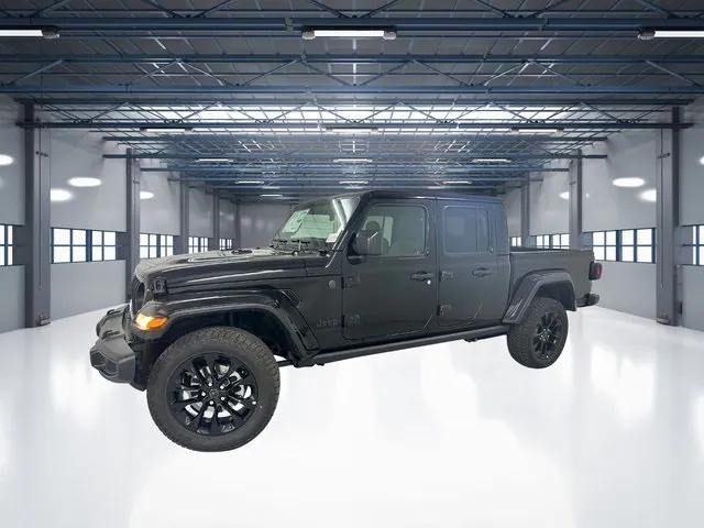 2025 Jeep Gladiator GLADIATOR NIGHTHAWK 4X4