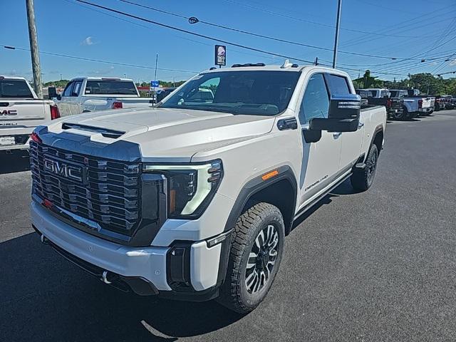 2024 GMC Sierra 3500HD 4WD Crew Cab Standard Bed Denali Ultimate 2024 GMC Sierra 3500HD 4WD Crew Cab Standard Bed Denali Ultimate