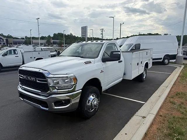 2023 Ram 3500 Tradesman/SLT