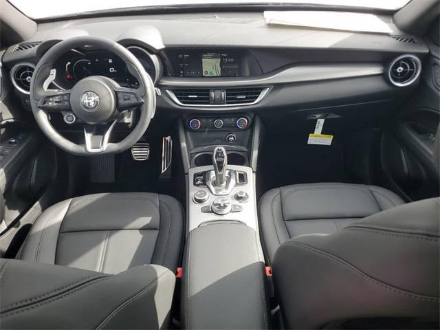 2025 Alfa Romeo Stelvio Sprint AWD