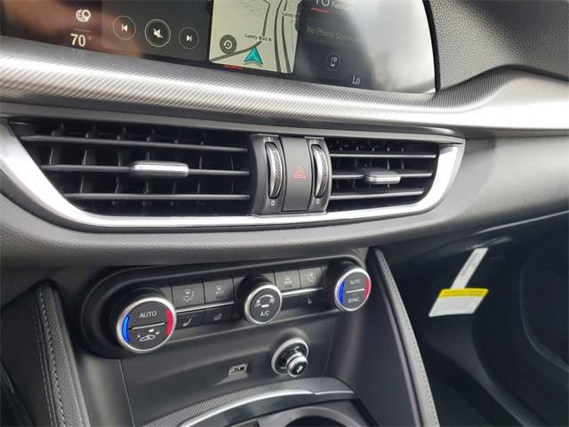 2025 Alfa Romeo Stelvio Sprint AWD