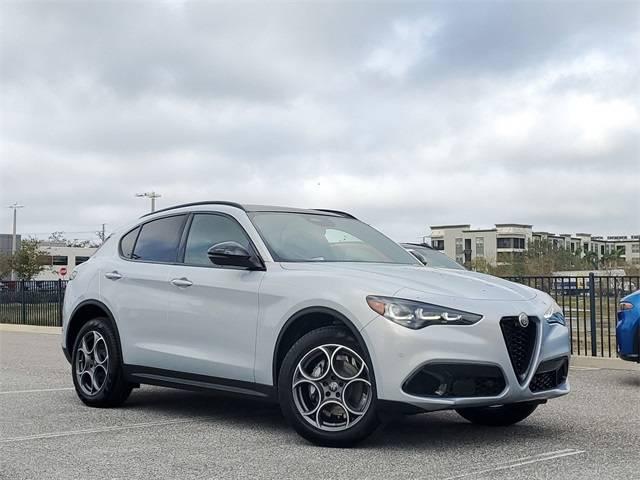 2025 Alfa Romeo Stelvio Sprint AWD