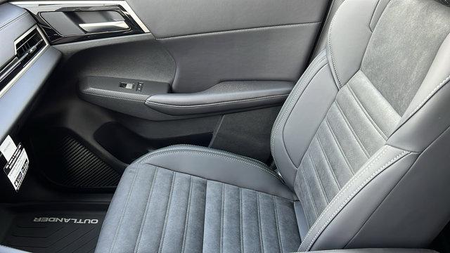 2025 Mitsubishi Outlander PHEV SE S-AWC