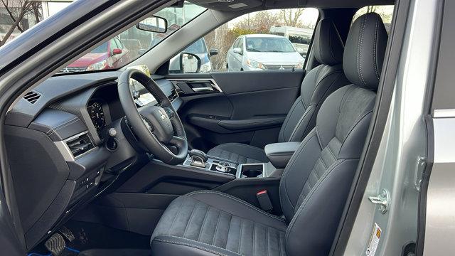 2025 Mitsubishi Outlander PHEV SE S-AWC