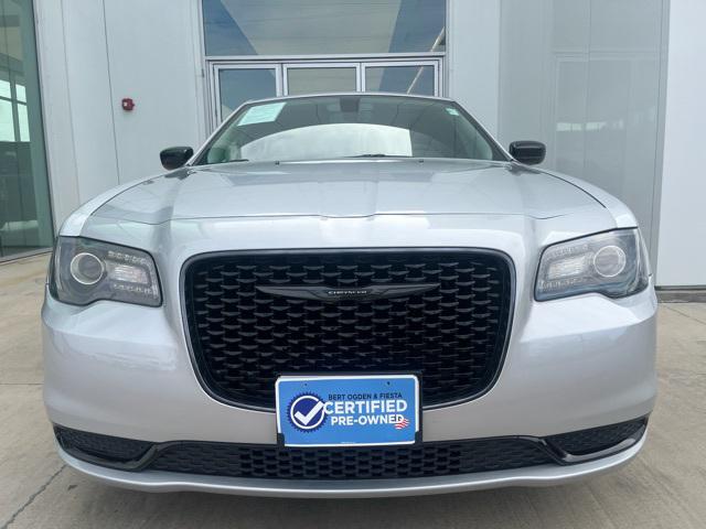 2023 Chrysler 300 Touring