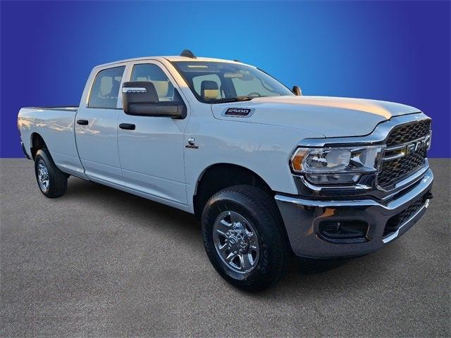 2023 RAM 2500 Tradesman Crew Cab 4x4 8 Box