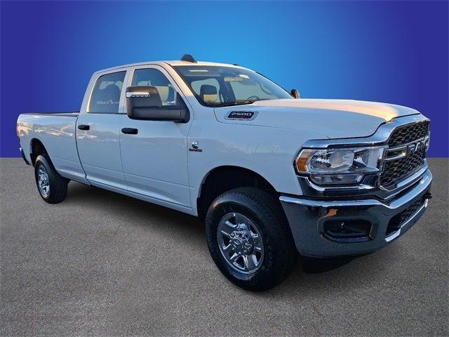 2023 RAM 2500 Tradesman Crew Cab 4x4 8 Box