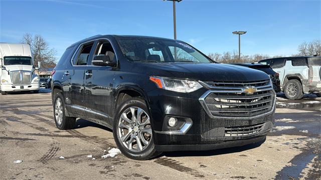 Used 2020 Chevrolet Traverse Premier with VIN 1GNEVKKW7LJ220214 for sale in Waterford, MI