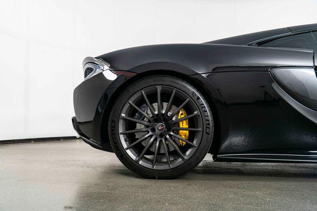 2017 McLaren 570GT Base