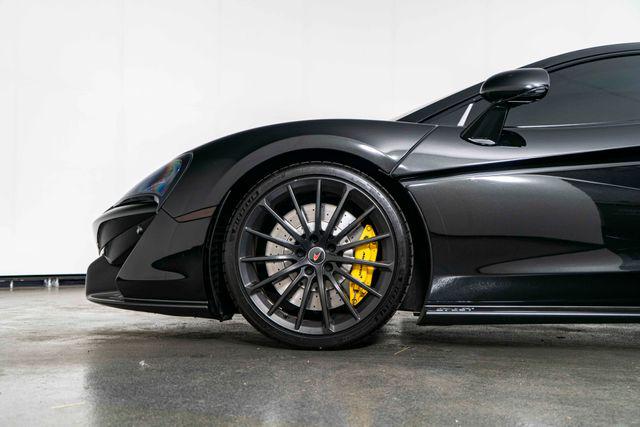 2017 McLaren 570GT Base