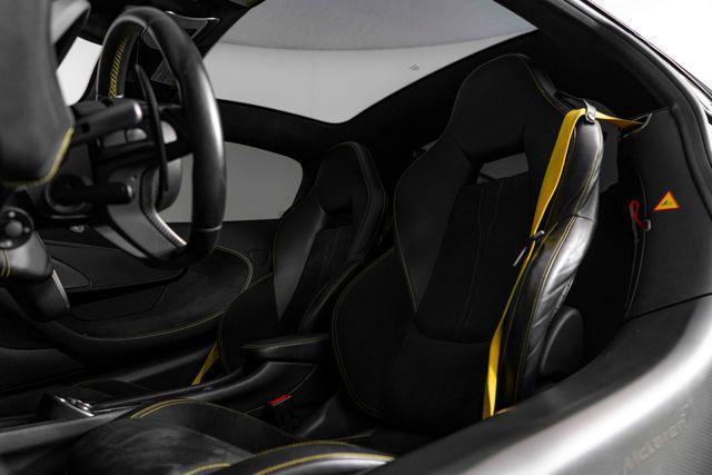 2017 McLaren 570GT Base
