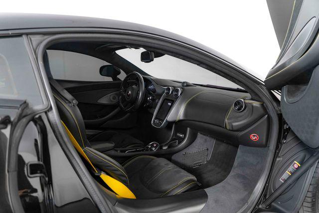2017 McLaren 570GT Base