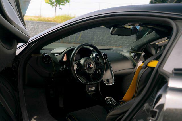 2017 McLaren 570GT Base