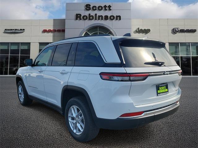 2025 Jeep Grand Cherokee GRAND CHEROKEE LAREDO X 4X2