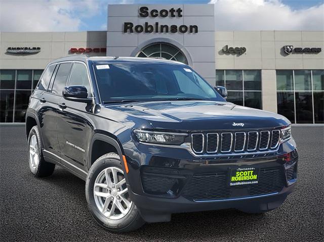 2025 Jeep Grand Cherokee GRAND CHEROKEE LAREDO X 4X2