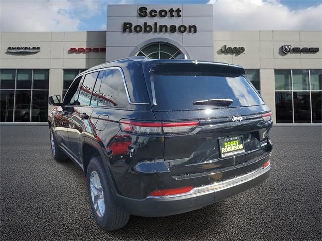 2025 Jeep Grand Cherokee GRAND CHEROKEE LAREDO X 4X2