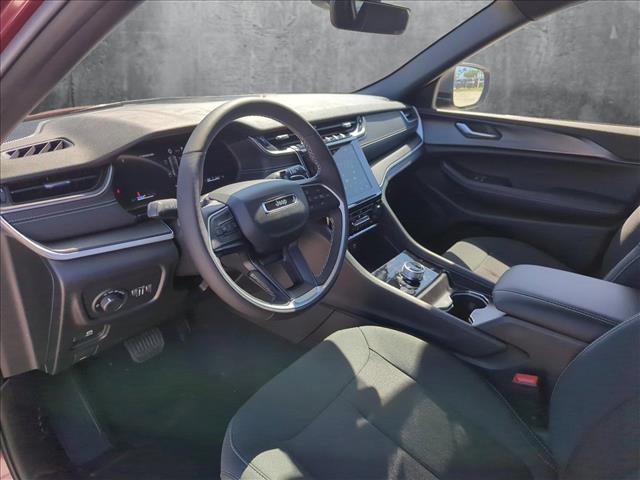 2025 Jeep Grand Cherokee GRAND CHEROKEE LAREDO X 4X2