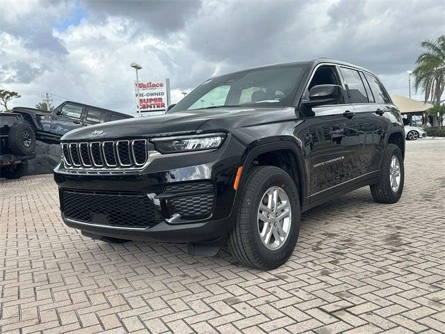 2025 Jeep Grand Cherokee GRAND CHEROKEE LAREDO 4X2
