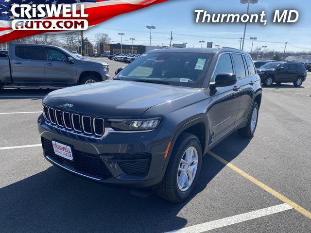 2025 Jeep Grand Cherokee GRAND CHEROKEE LAREDO X 4X4