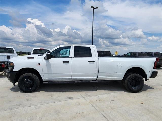 2025 RAM Ram 3500 RAM 3500 TRADESMAN CREW CAB 4X4 8 BOX